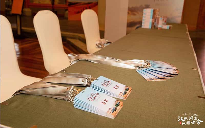 廣告物料制作會場布景舞臺搭建展位搭建舞臺燈光設備演藝音響高清LED屏 廣告物料制作會場布景舞臺搭建展位搭建舞臺燈光設備演藝音響高清LED屏